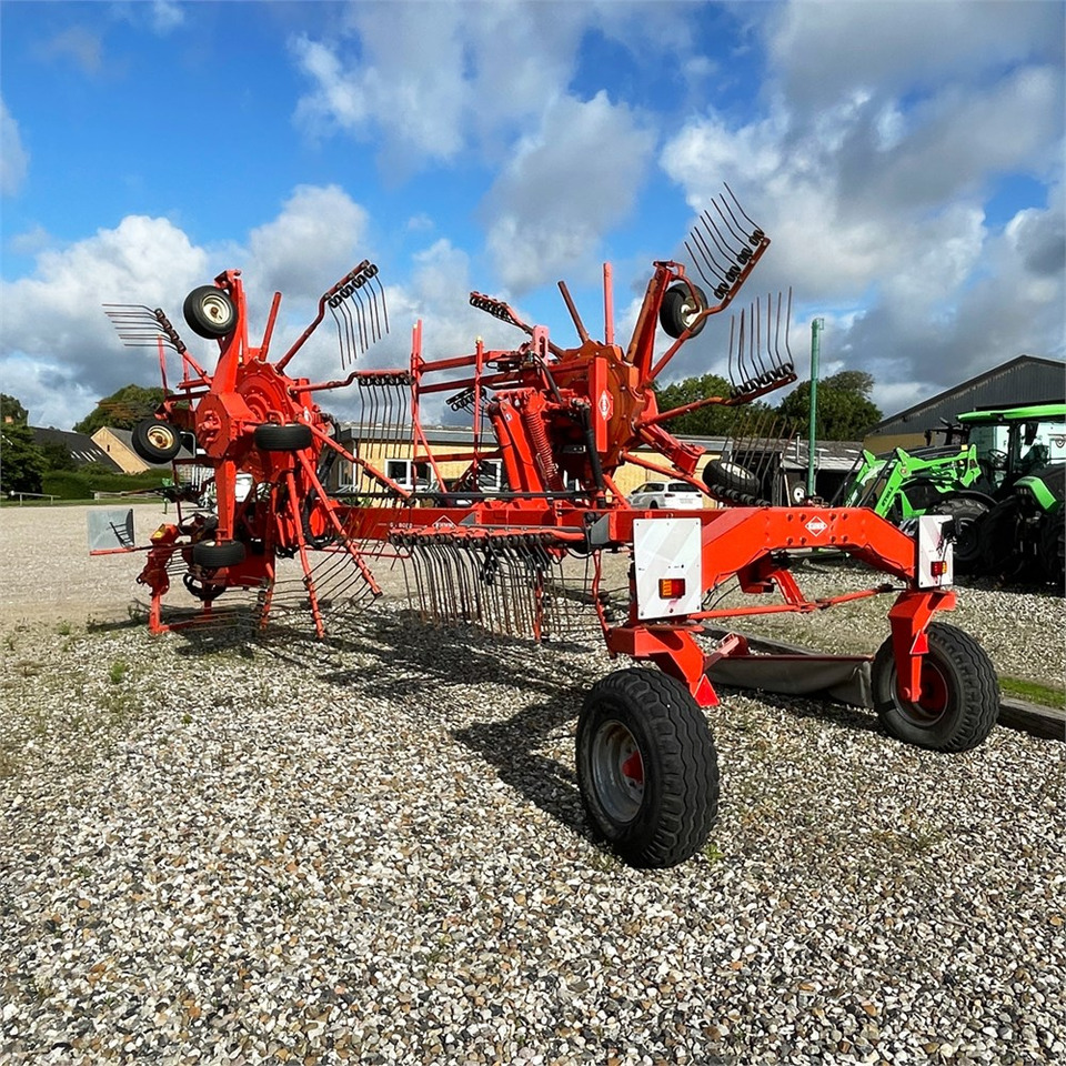 Kuhn GA8020 - Hooi-/ Voedermachine: afbeelding 3 Kuhn GA8020 - Hooi-/ Voedermachine: afbeelding 3
