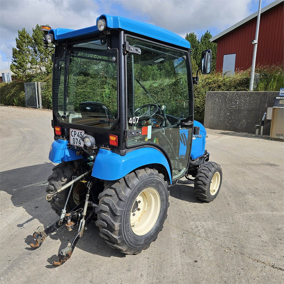 LS Mtron Ls J27HST - Gemeentelijke tractor: afbeelding 5 LS Mtron Ls J27HST - Gemeentelijke tractor: afbeelding 5