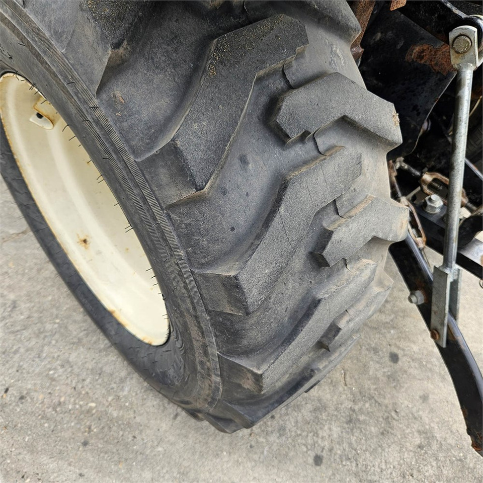 Gemeentelijke tractor LS Mtron Ls J27HST: afbeelding 44