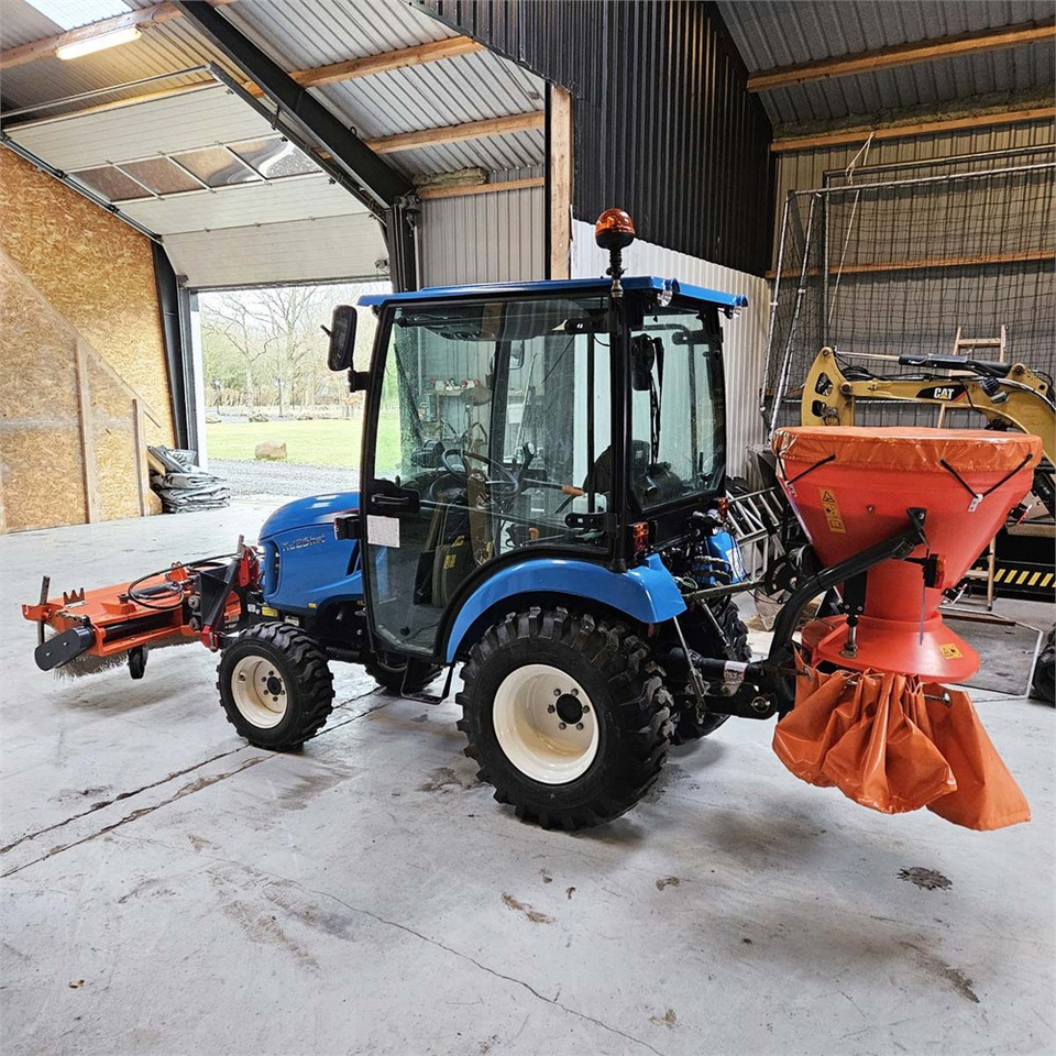 LS Mtron XJ25HST - Gemeentelijke tractor: afbeelding 5 LS Mtron XJ25HST - Gemeentelijke tractor: afbeelding 5