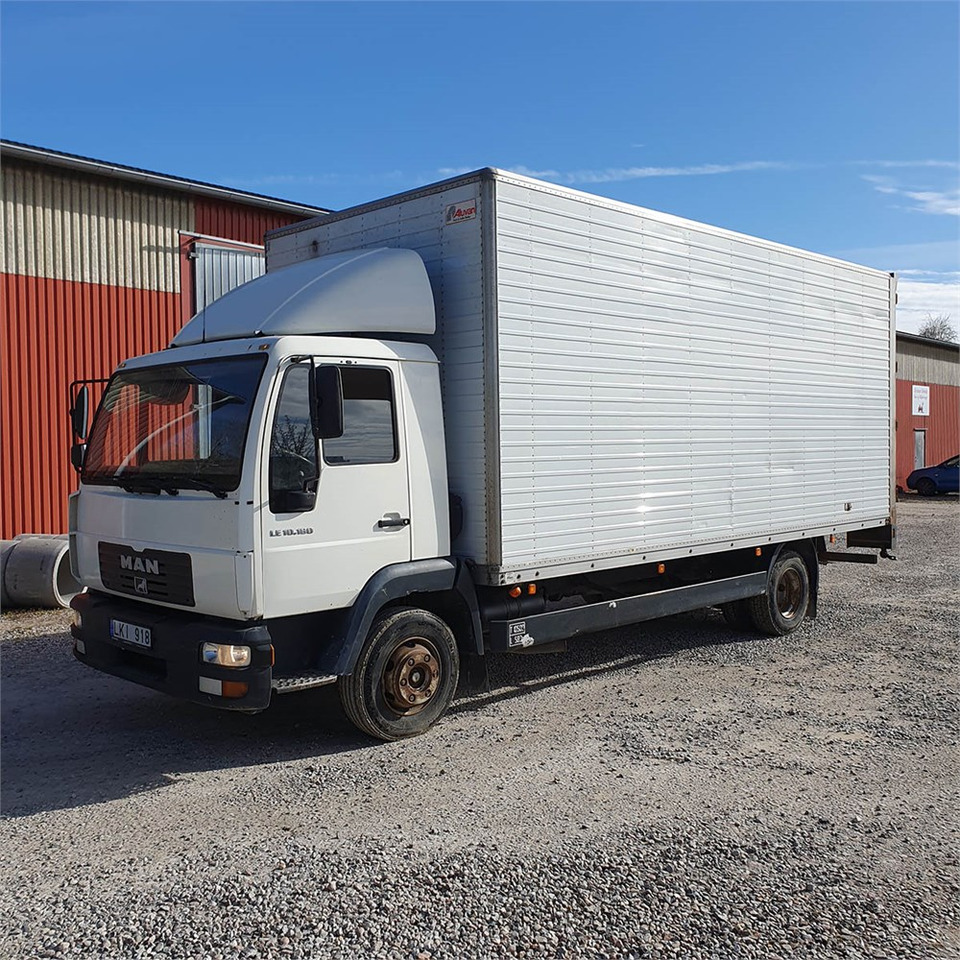 MAN LE10.180 - Bakwagen: afbeelding 1 MAN LE10.180 - Bakwagen: afbeelding 1