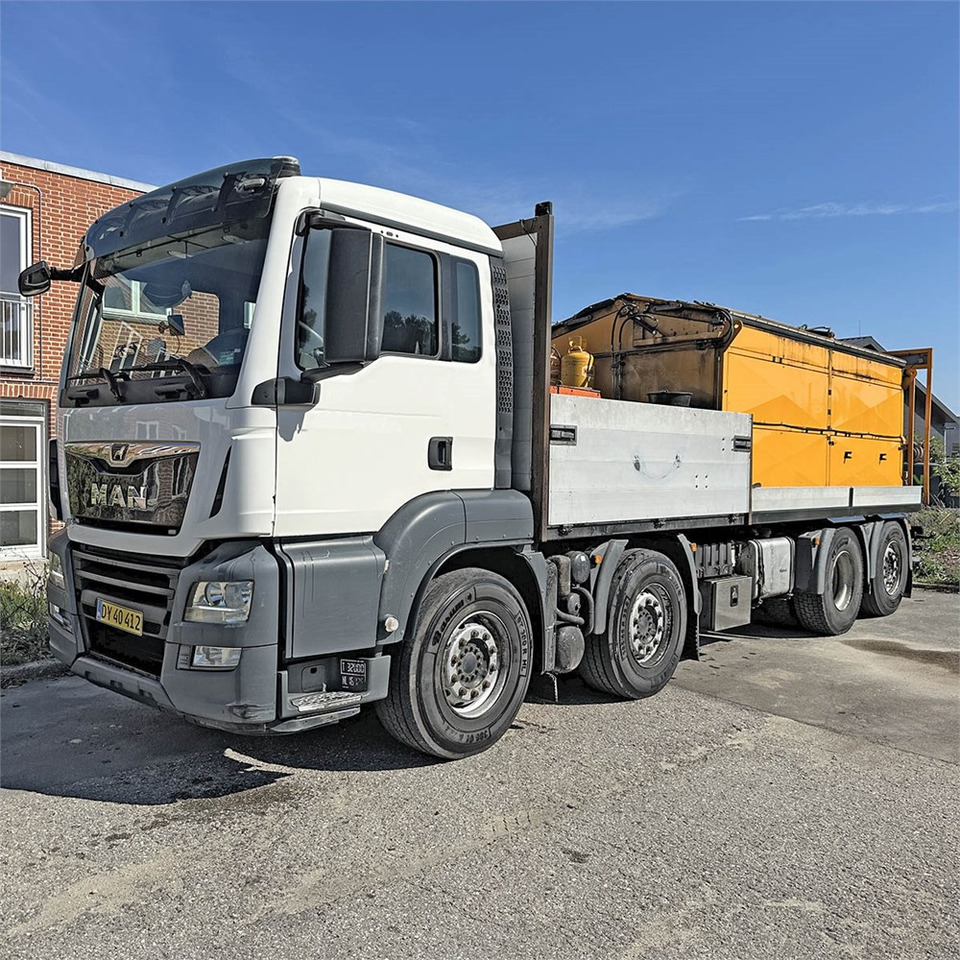MAN TG 35. 8x2-6 BL - Vrachtwagen met open laadbak, Bitumen sprayer: afbeelding 2 MAN TG 35. 8x2-6 BL - Vrachtwagen met open laadbak, Bitumen sprayer: afbeelding 2