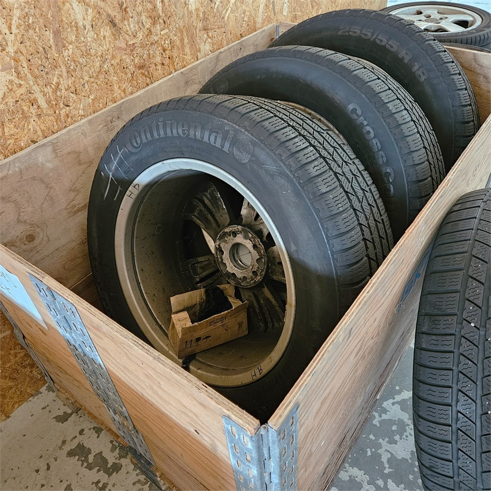 Mercedes ML320 - 255/55R18 - Complete wiel: afbeelding 5 Mercedes ML320 - 255/55R18 - Complete wiel: afbeelding 5