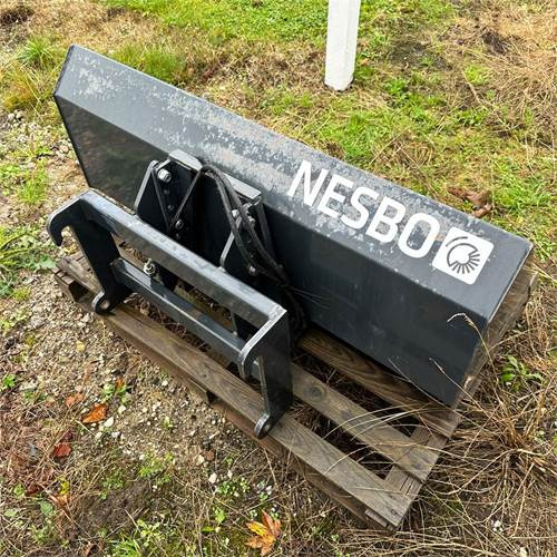 Nesbo FS1300 - Voorladerbak: afbeelding 5 Nesbo FS1300 - Voorladerbak: afbeelding 5