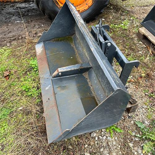 Nesbo FS1300 - Voorladerbak: afbeelding 1 Nesbo FS1300 - Voorladerbak: afbeelding 1