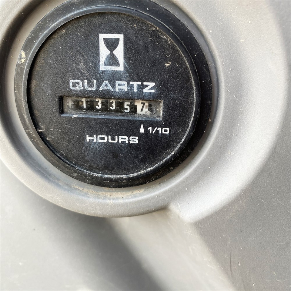 Rupsgraafmachine New Holland E 265 B: afbeelding 15 Rupsgraafmachine New Holland E 265 B: afbeelding 15