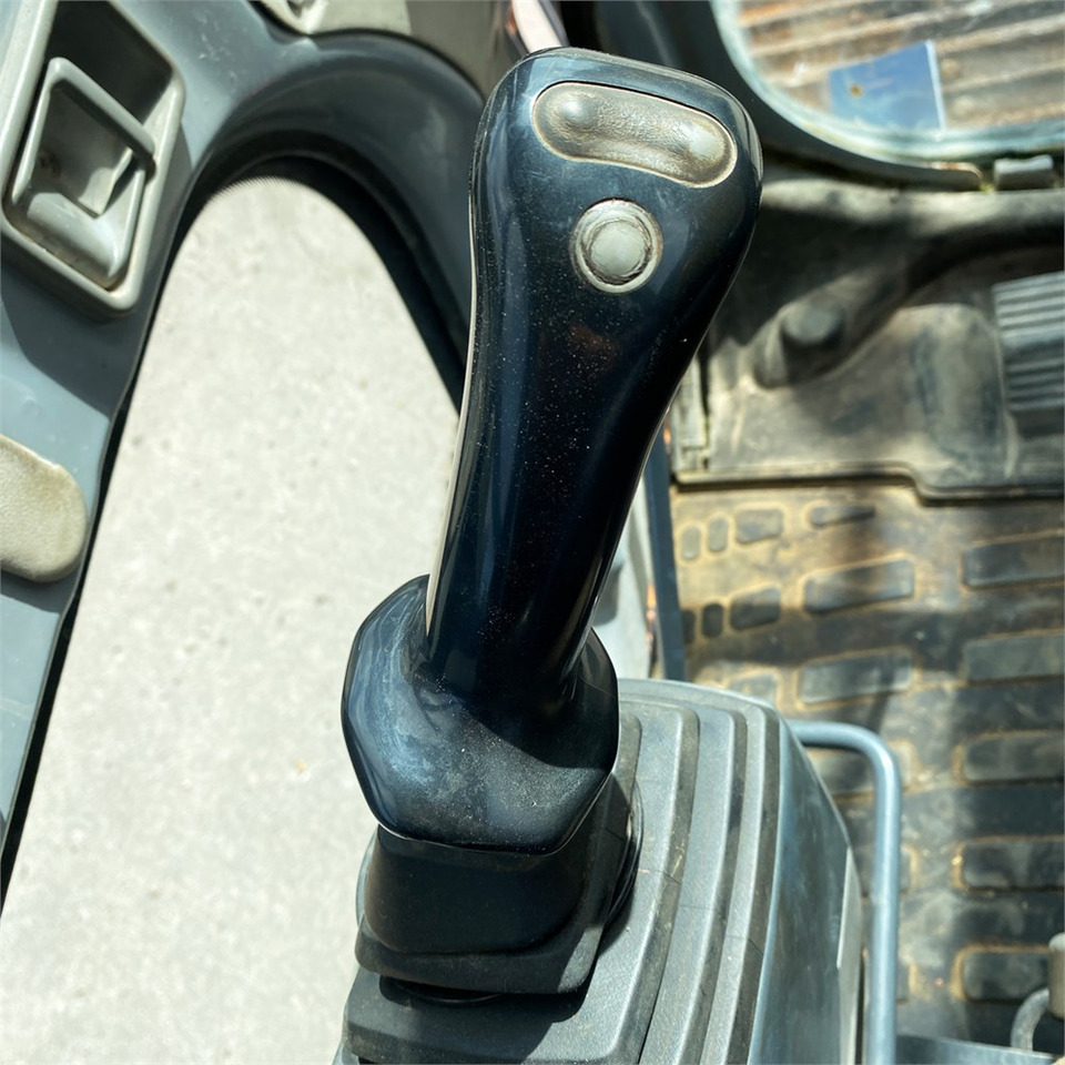 Rupsgraafmachine New Holland E 265 B: afbeelding 11 Rupsgraafmachine New Holland E 265 B: afbeelding 11