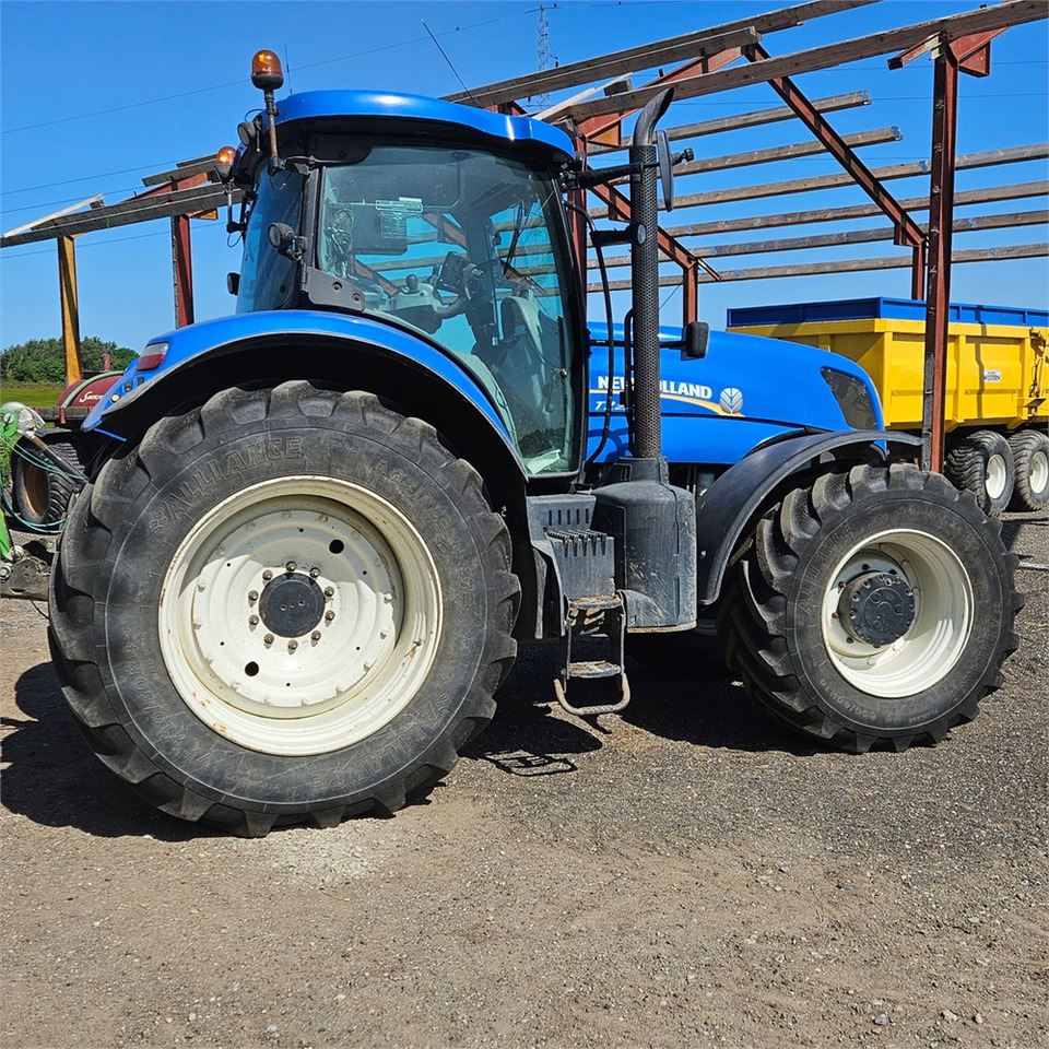 New Holland T7.235 Power Command - Tractor: afbeelding 3 New Holland T7.235 Power Command - Tractor: afbeelding 3