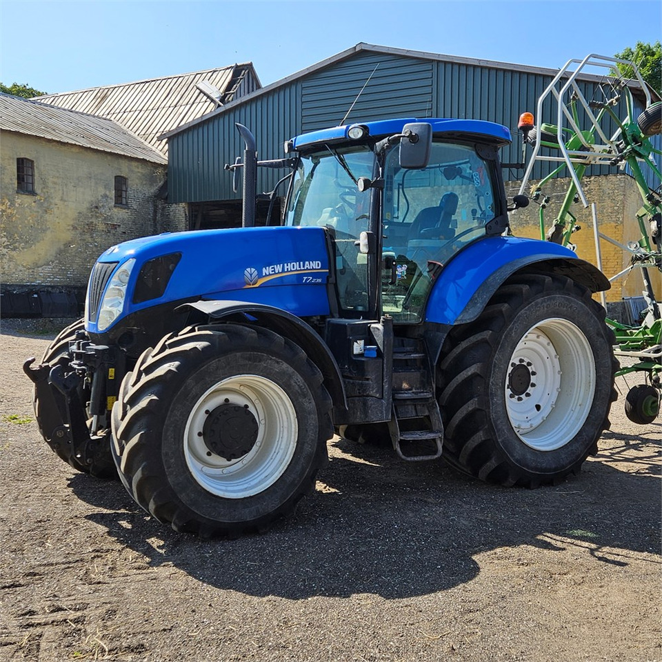 New Holland T7.235 Power Command - Tractor: afbeelding 5 New Holland T7.235 Power Command - Tractor: afbeelding 5