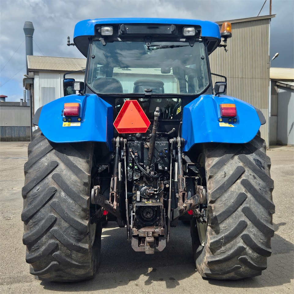New Holland T7550 - Tractor: afbeelding 4 New Holland T7550 - Tractor: afbeelding 4