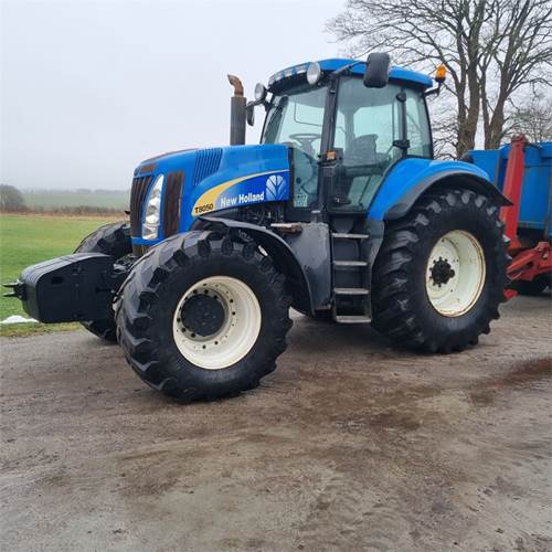 New Holland T8050 Class 5 - Tractor: afbeelding 5 New Holland T8050 Class 5 - Tractor: afbeelding 5