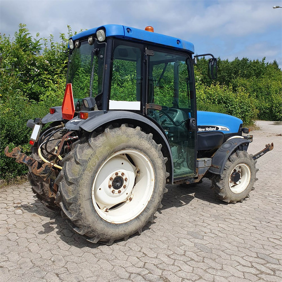 New Holland TN75 V - Tractor: afbeelding 4 New Holland TN75 V - Tractor: afbeelding 4
