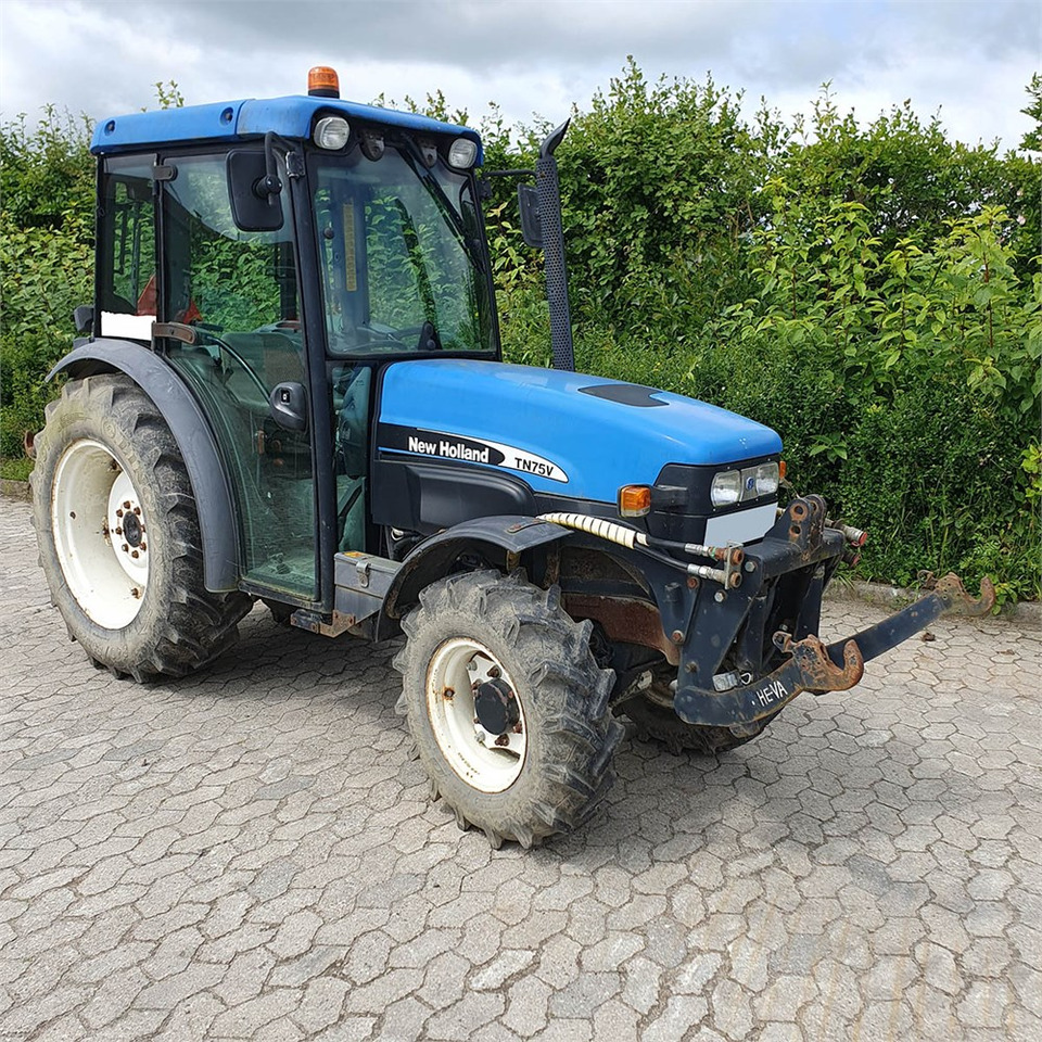 New Holland TN75 V - Tractor: afbeelding 1 New Holland TN75 V - Tractor: afbeelding 1