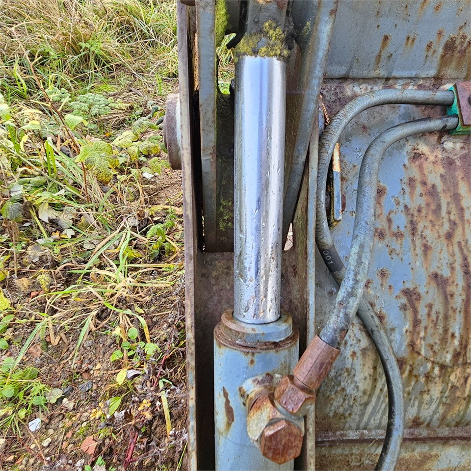 O&K L 9 - Voorladerbak: afbeelding 4 O&K L 9 - Voorladerbak: afbeelding 4