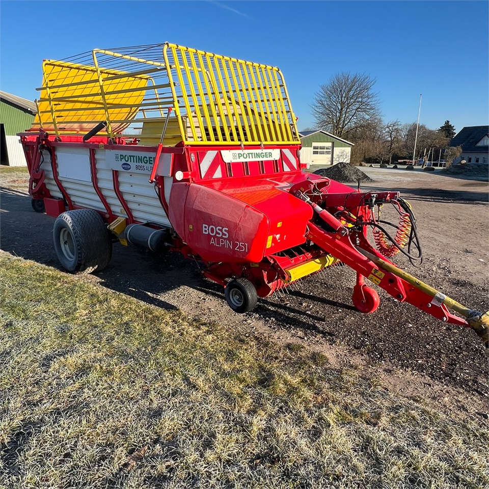 Pöttinger Boss Alpine 251 - Hooi-/ Voedermachine: afbeelding 4 Pöttinger Boss Alpine 251 - Hooi-/ Voedermachine: afbeelding 4