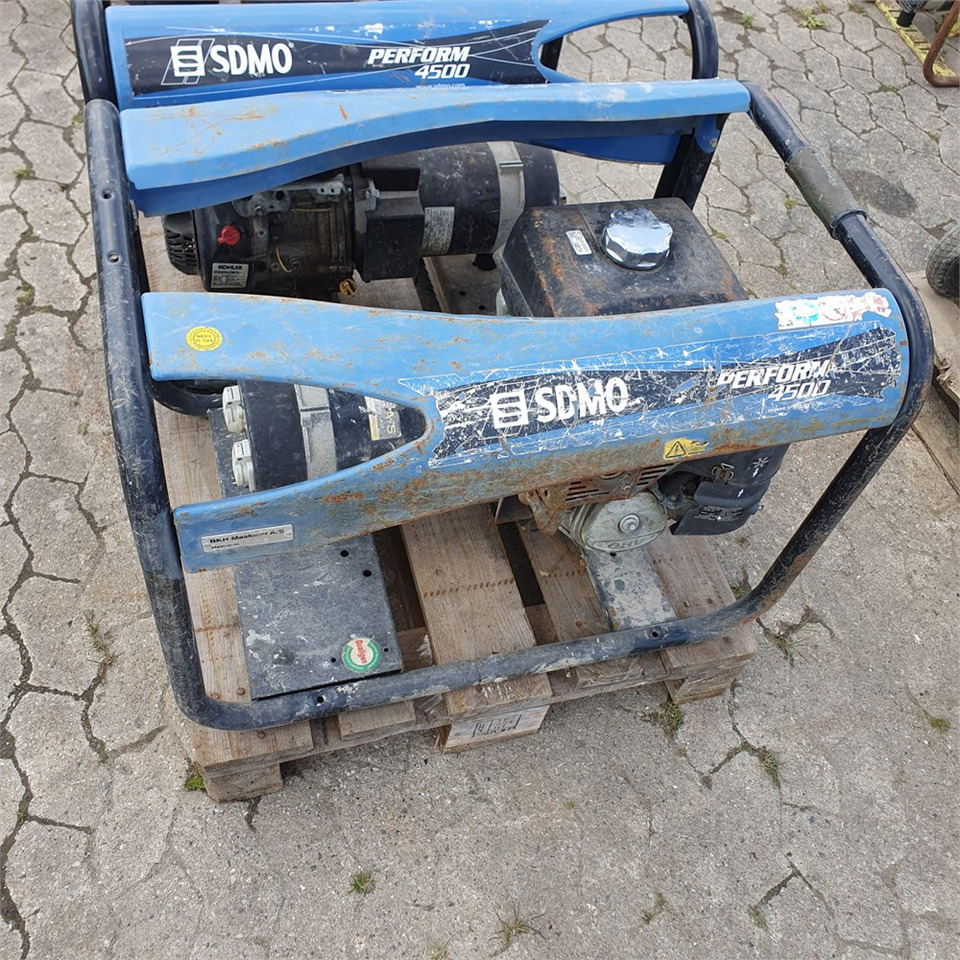 SDMO 4500 - Industrie generator: afbeelding 3 SDMO 4500 - Industrie generator: afbeelding 3