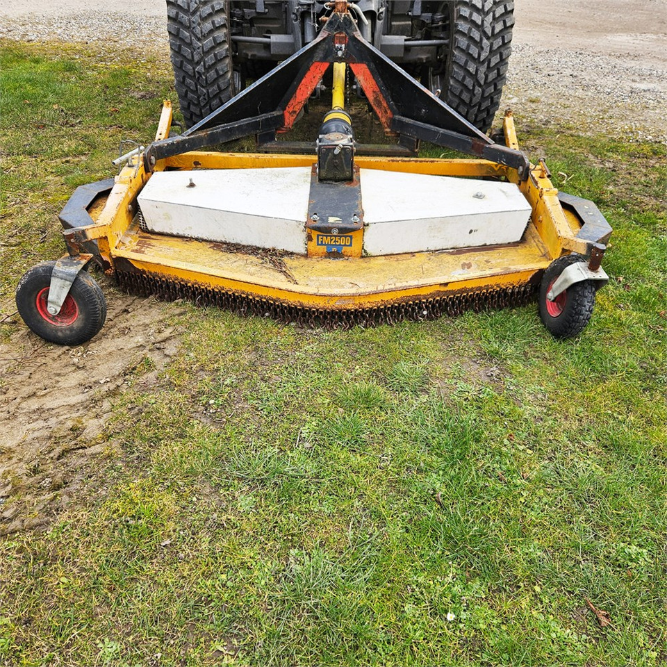 Stenballe GMR FM 2500 P - Gazonmaaier: afbeelding 2 Stenballe GMR FM 2500 P - Gazonmaaier: afbeelding 2