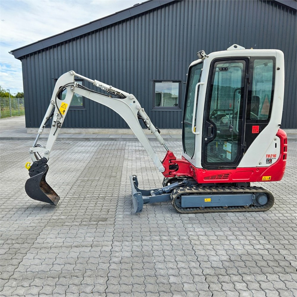 Takeuchi TB216 - Minigraafmachine: afbeelding 1 Takeuchi TB216 - Minigraafmachine: afbeelding 1