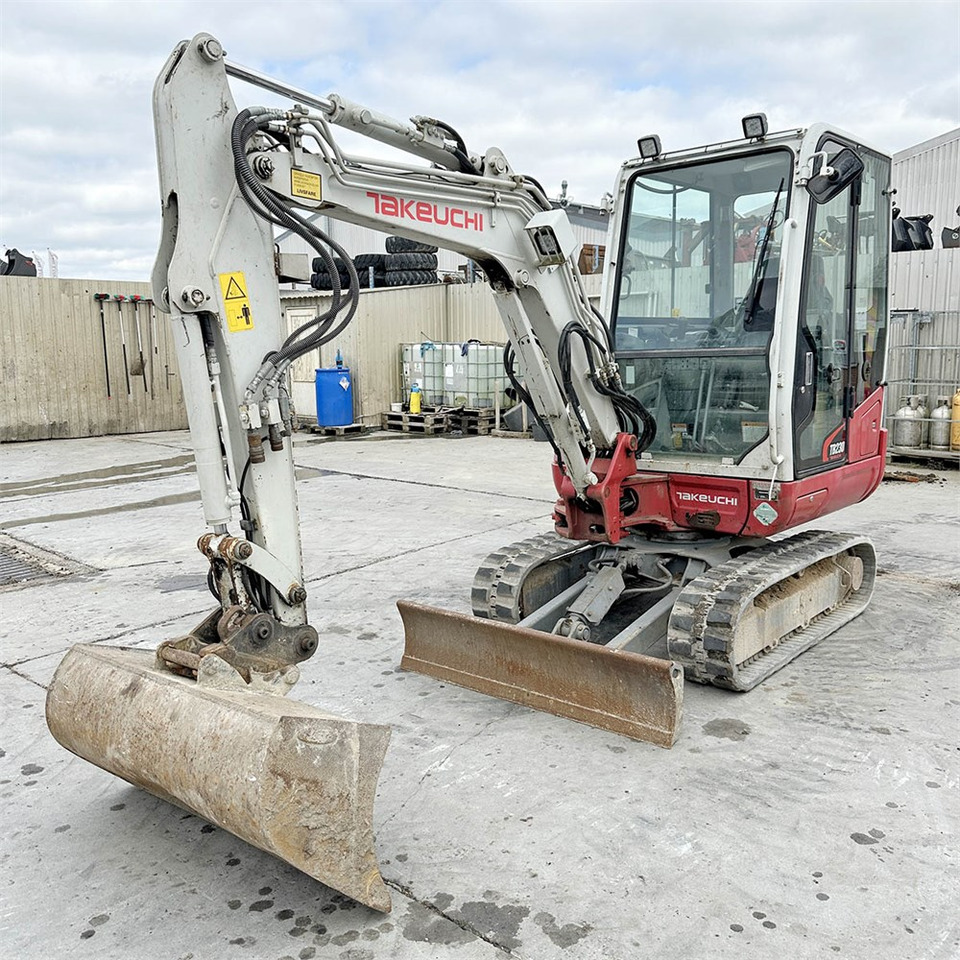 Takeuchi TB230 - Minigraafmachine: afbeelding 3 Takeuchi TB230 - Minigraafmachine: afbeelding 3