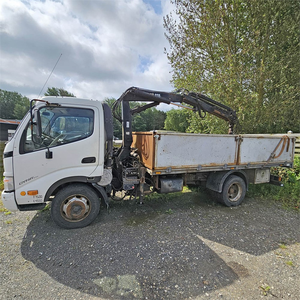 Toyota Dyna 200 - Vrachtwagen met open laadbak: afbeelding 1 Toyota Dyna 200 - Vrachtwagen met open laadbak: afbeelding 1