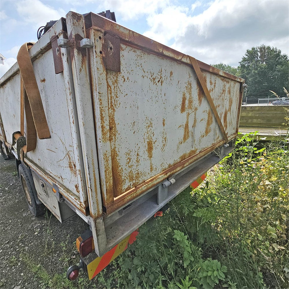 Toyota Dyna 200 - Vrachtwagen met open laadbak: afbeelding 5 Toyota Dyna 200 - Vrachtwagen met open laadbak: afbeelding 5
