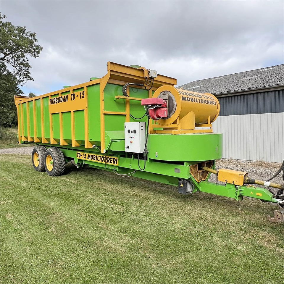 Turbodan TD15 - Hooi-/ Voedermachine: afbeelding 3 Turbodan TD15 - Hooi-/ Voedermachine: afbeelding 3
