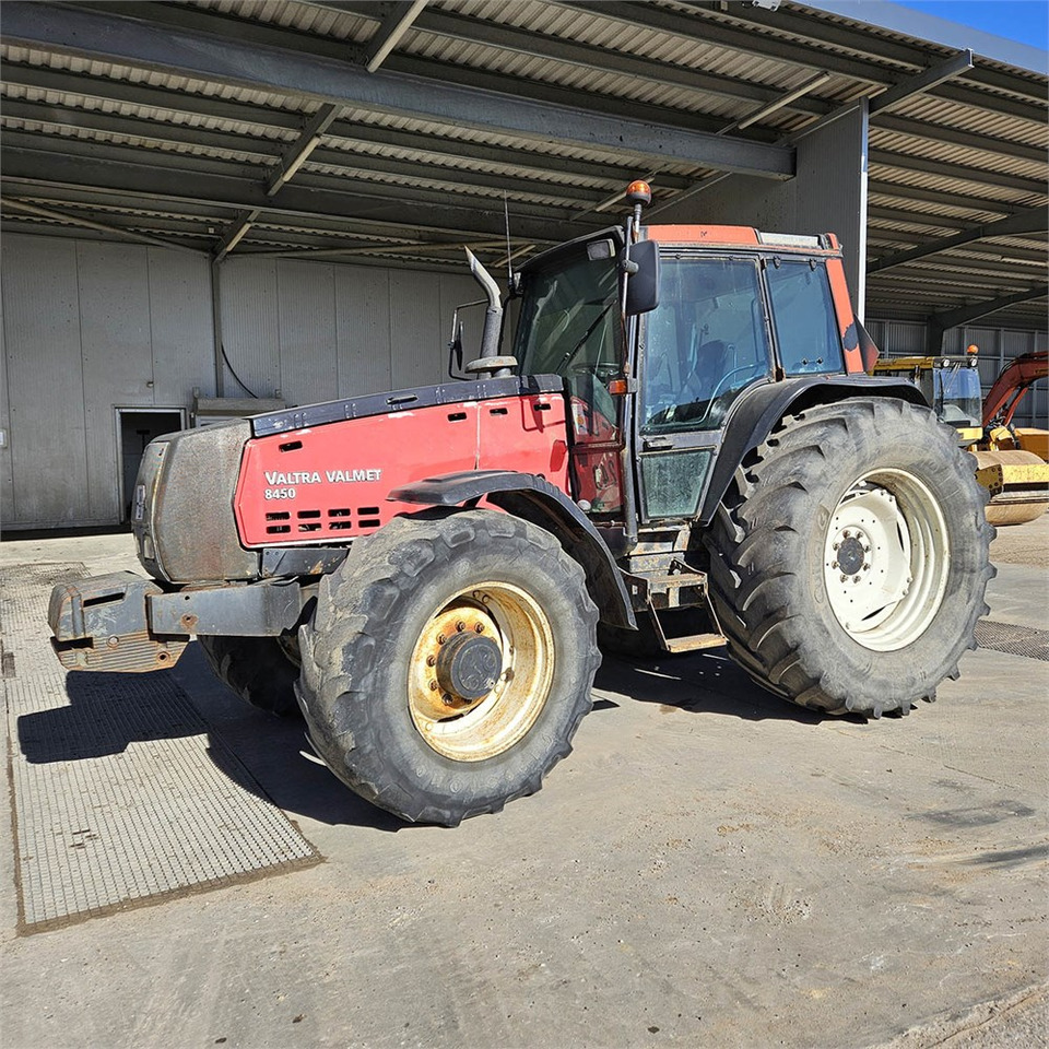 Valmet Valtra 8450 - Tractor: afbeelding 1 Valmet Valtra 8450 - Tractor: afbeelding 1