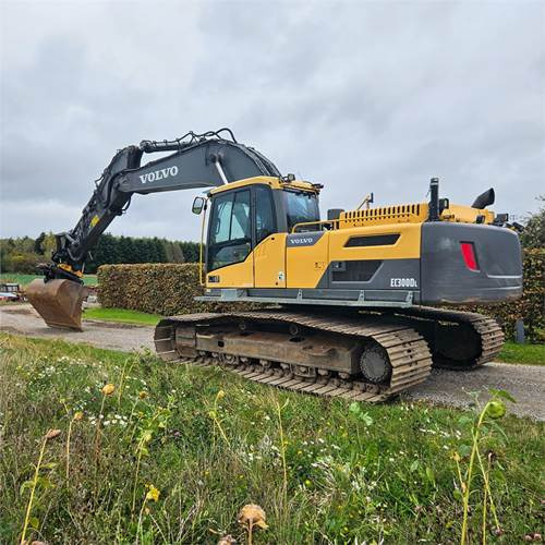 Volvo EC300 DL - Rupsgraafmachine: afbeelding 1 Volvo EC300 DL - Rupsgraafmachine: afbeelding 1