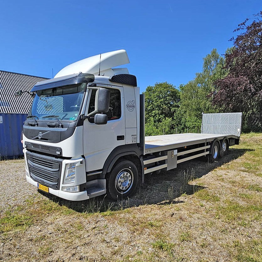 Volvo FM 330 - Autovrachtwagen vrachtwagen: afbeelding 1 Volvo FM 330 - Autovrachtwagen vrachtwagen: afbeelding 1