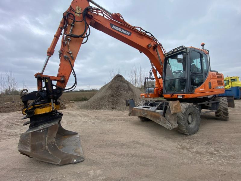 Doosan DX 160W-3 - Mobiele graafmachine: afbeelding 2 Doosan DX 160W-3 - Mobiele graafmachine: afbeelding 2