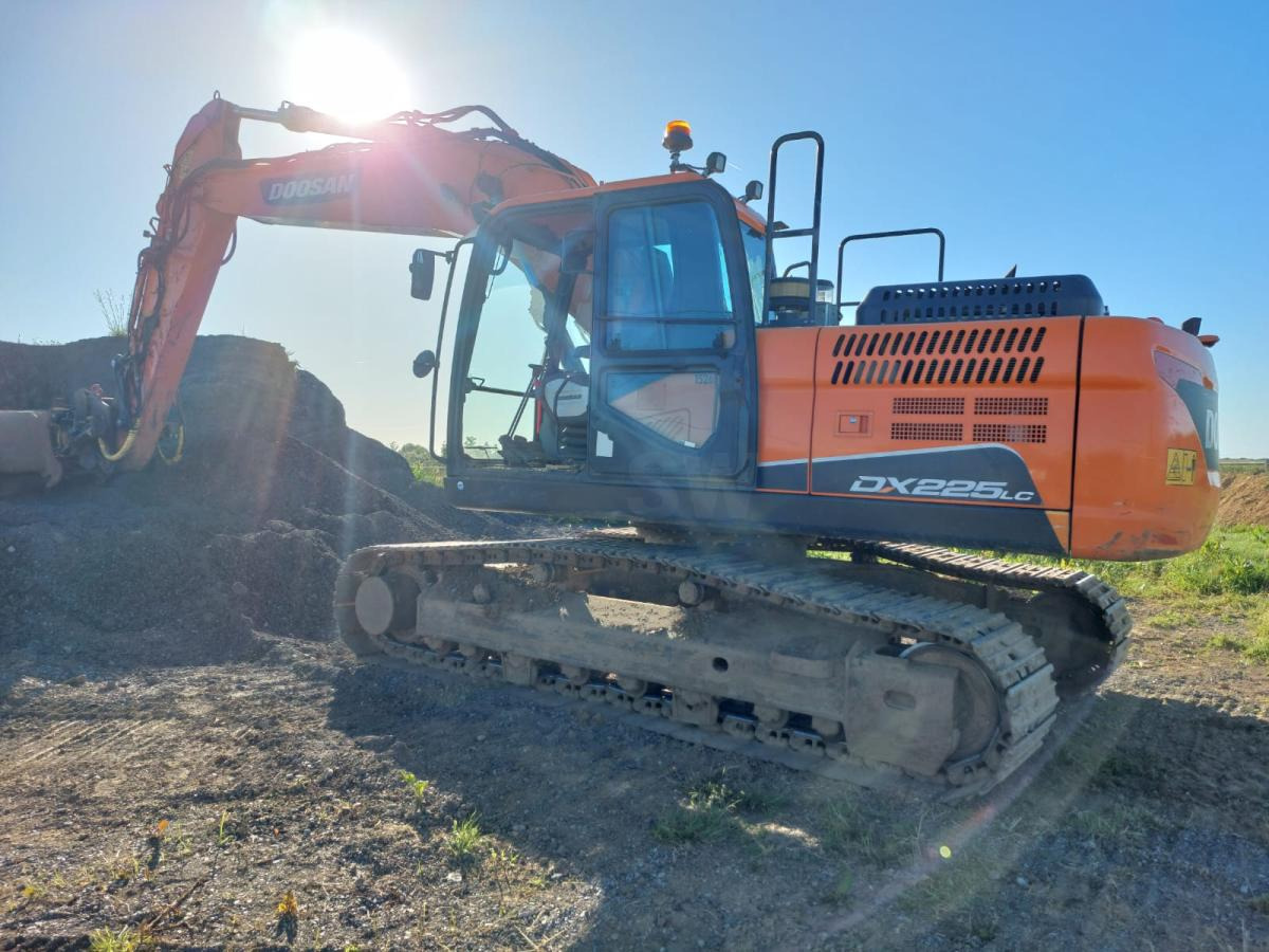 Doosan DX 225LC-5 - Rupsgraafmachine: afbeelding 2 Doosan DX 225LC-5 - Rupsgraafmachine: afbeelding 2