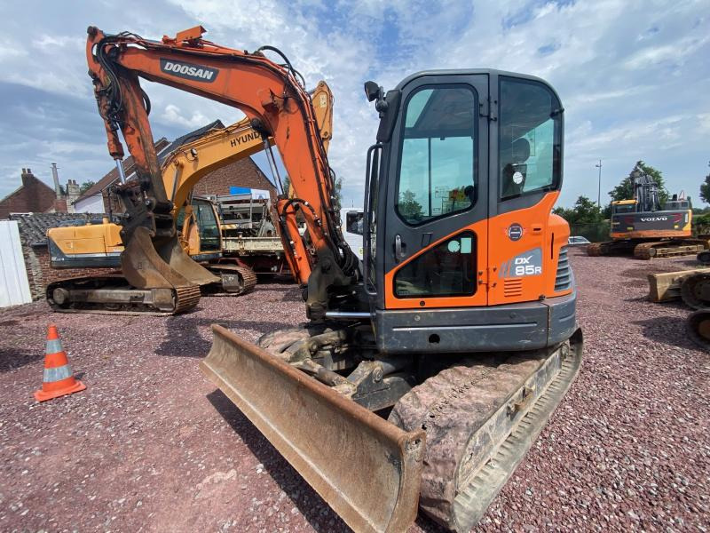 Doosan DX 85R-3 - Minigraafmachine: afbeelding 2 Doosan DX 85R-3 - Minigraafmachine: afbeelding 2
