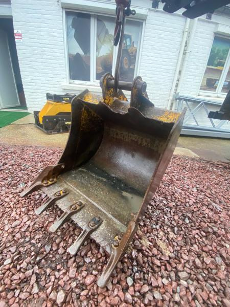 JCB LOT 3 GODETS CURAGE ET TERRASSEMENT 1M50/80CM/60CM - Graafbak voor Bouwmachine: afbeelding 4 JCB LOT 3 GODETS CURAGE ET TERRASSEMENT 1M50/80CM/60CM - Graafbak voor Bouwmachine: afbeelding 4