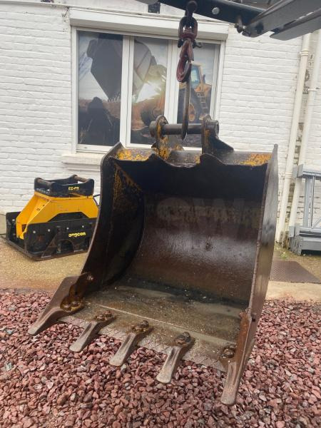 JCB LOT 3 GODETS CURAGE ET TERRASSEMENT 1M50/80CM/60CM - Graafbak voor Bouwmachine: afbeelding 2 JCB LOT 3 GODETS CURAGE ET TERRASSEMENT 1M50/80CM/60CM - Graafbak voor Bouwmachine: afbeelding 2