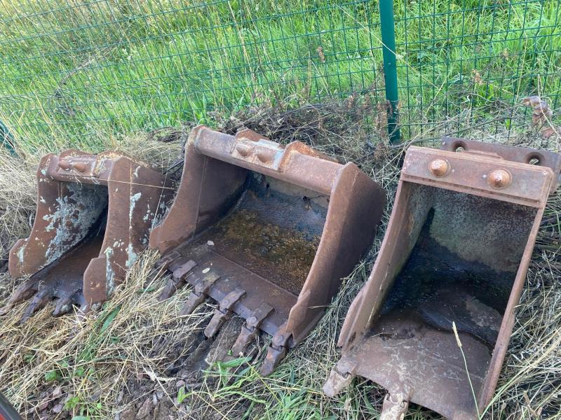 MECALAC 60CM & 40 CM - Graafbak: afbeelding 1 MECALAC 60CM & 40 CM - Graafbak: afbeelding 1