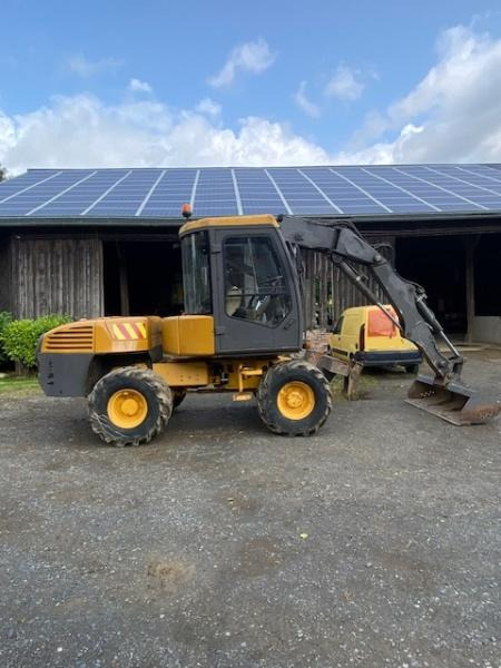 Mecalac 12 MXT - Mobiele graafmachine: afbeelding 2 Mecalac 12 MXT - Mobiele graafmachine: afbeelding 2