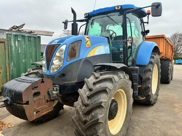 New Holland T 6080 - Tractor: afbeelding 2 New Holland T 6080 - Tractor: afbeelding 2