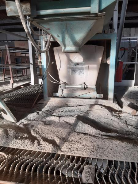 TECHNIPES ENSACHEUSE WEIGHER 400 - Bouwmaterieel: afbeelding 2 TECHNIPES ENSACHEUSE WEIGHER 400 - Bouwmaterieel: afbeelding 2