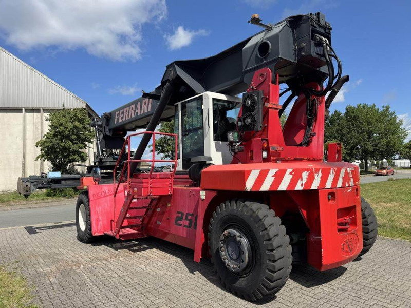 CVS Ferrari F258.6 - Reach stacker: afbeelding 4 CVS Ferrari F258.6 - Reach stacker: afbeelding 4