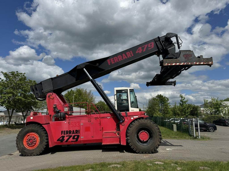 CVS Ferrari F479.5 - Reach stacker: afbeelding 2 CVS Ferrari F479.5 - Reach stacker: afbeelding 2