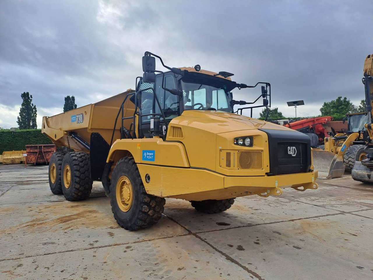CAT 730 - Kiepwagen met knikbesturing: afbeelding 2 CAT 730 - Kiepwagen met knikbesturing: afbeelding 2