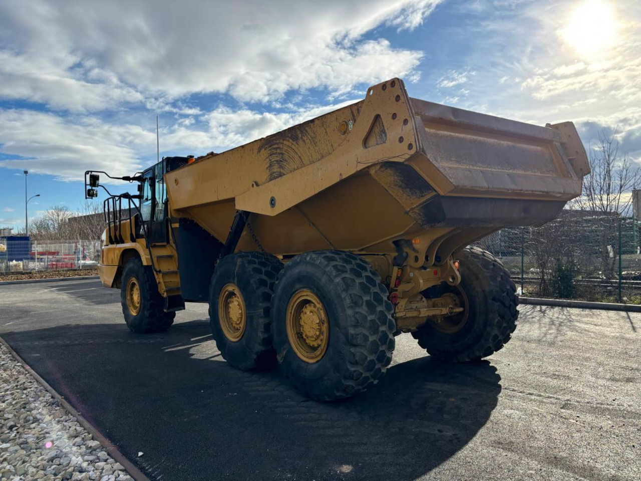 CAT 730 - Kiepwagen met knikbesturing: afbeelding 4 CAT 730 - Kiepwagen met knikbesturing: afbeelding 4