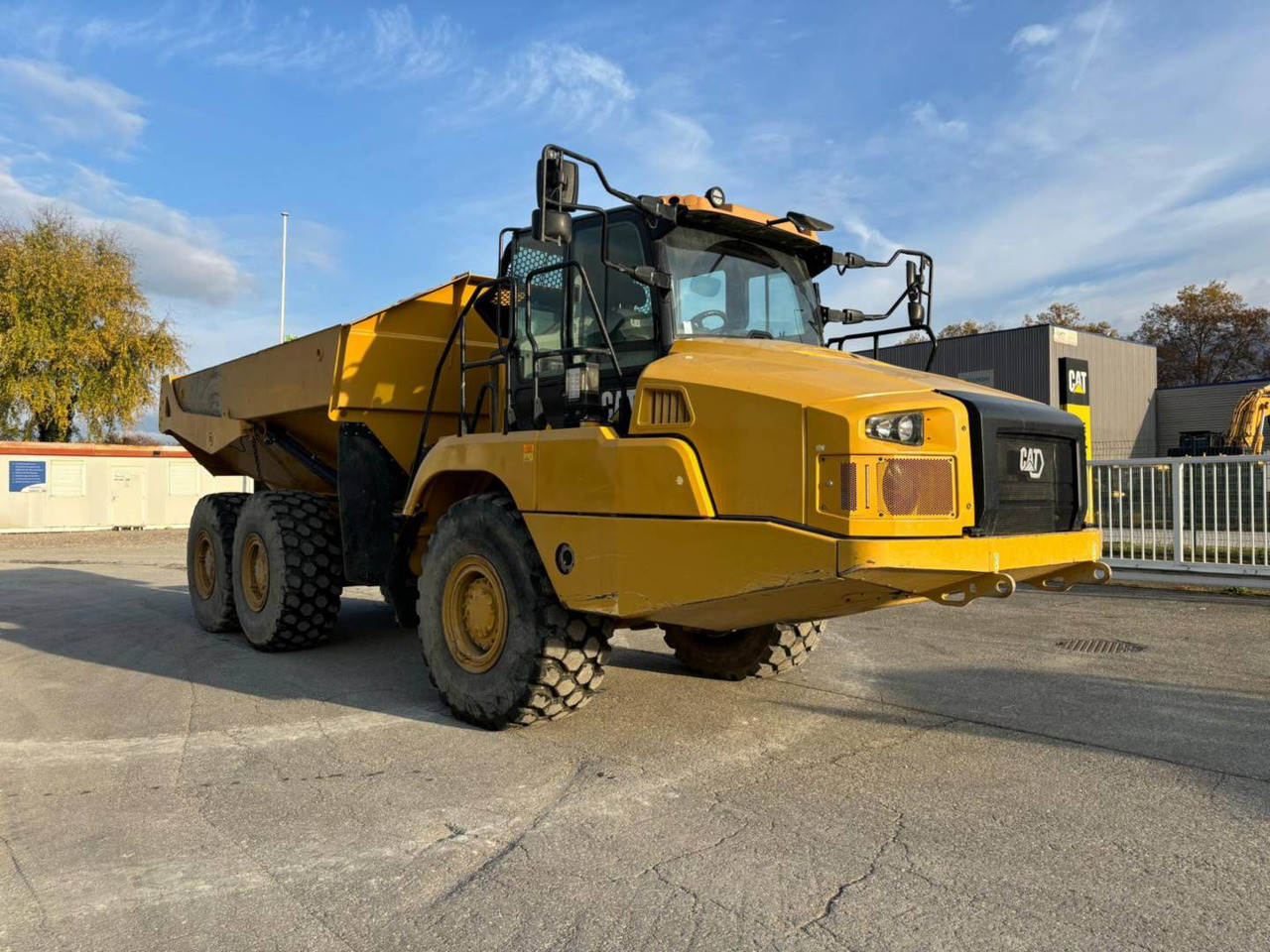 CAT 730 - Kiepwagen met knikbesturing: afbeelding 3 CAT 730 - Kiepwagen met knikbesturing: afbeelding 3