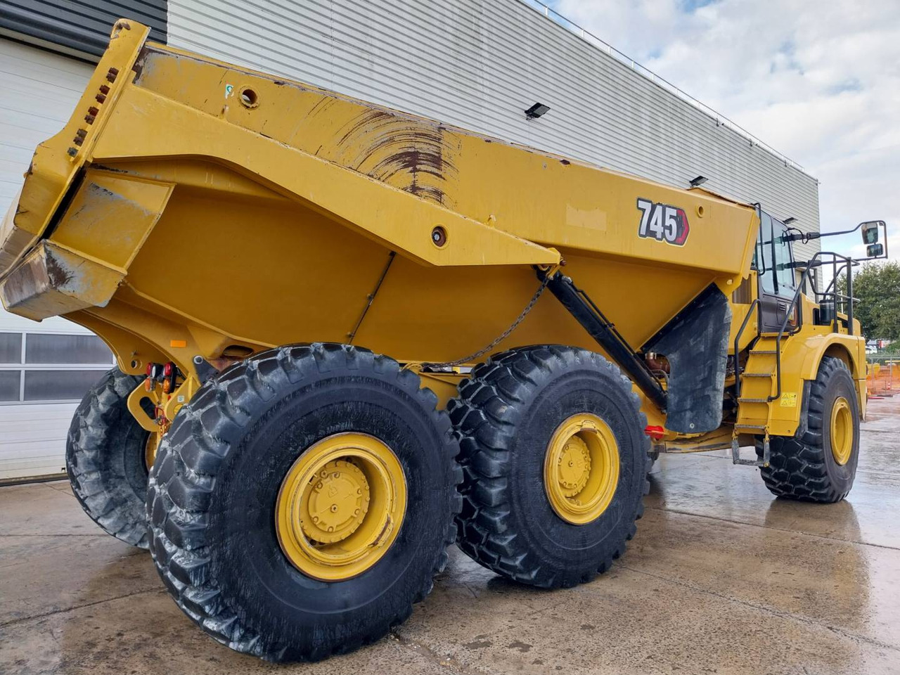 CAT 745 - Kiepwagen met knikbesturing: afbeelding 3 CAT 745 - Kiepwagen met knikbesturing: afbeelding 3