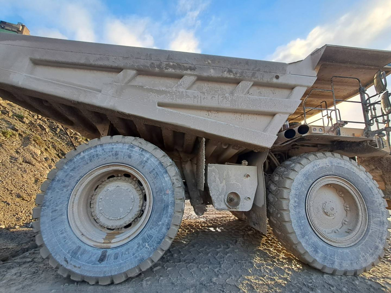 CAT 777G - Zelfrijdende kiepwagen: afbeelding 2 CAT 777G - Zelfrijdende kiepwagen: afbeelding 2