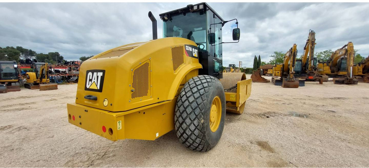 CAT CS76B 4F - Schapenpootwals/ Grondverdichter: afbeelding 3 CAT CS76B 4F - Schapenpootwals/ Grondverdichter: afbeelding 3