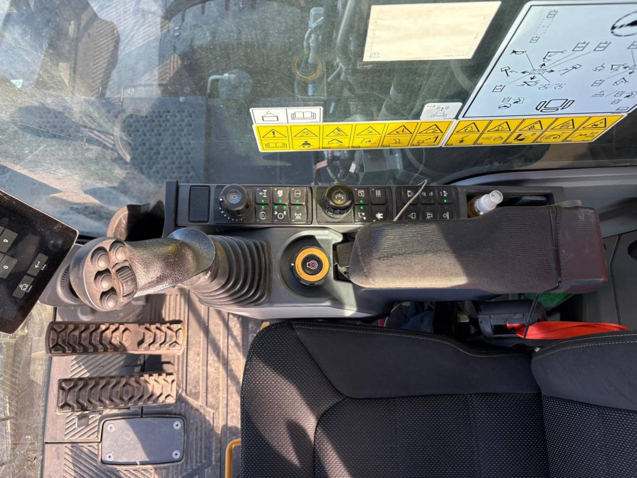 Mobiele graafmachine CAT MH3024: afbeelding 19