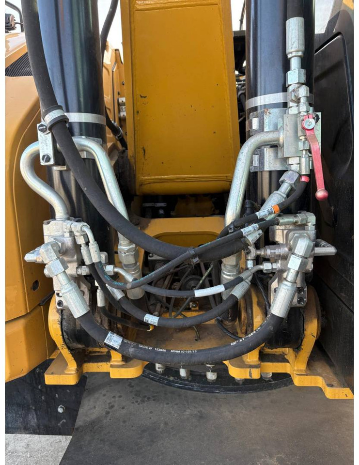 Mobiele graafmachine CAT MH3024: afbeelding 11