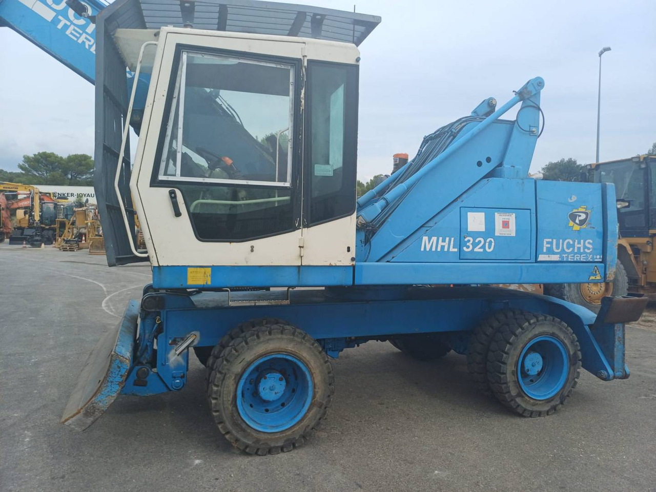 FUCHS MHL320 - Mobiele graafmachine: afbeelding 1 FUCHS MHL320 - Mobiele graafmachine: afbeelding 1