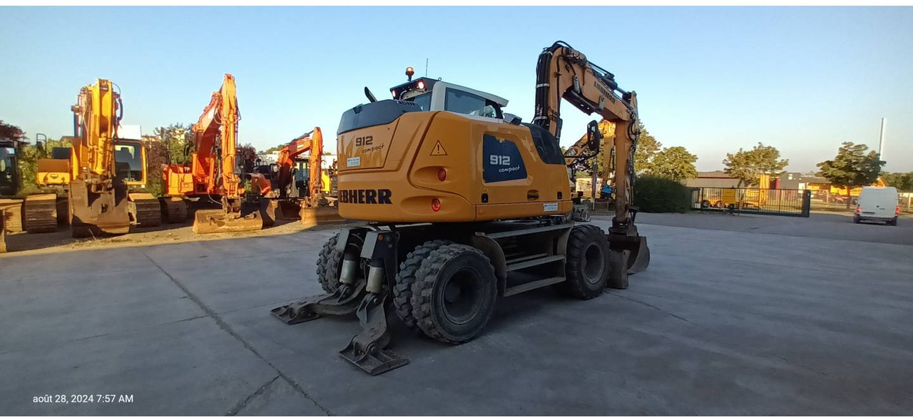 LIEBHERR A912 - Mobiele graafmachine: afbeelding 3 LIEBHERR A912 - Mobiele graafmachine: afbeelding 3